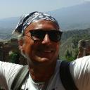 Leo.a. sells paintings online