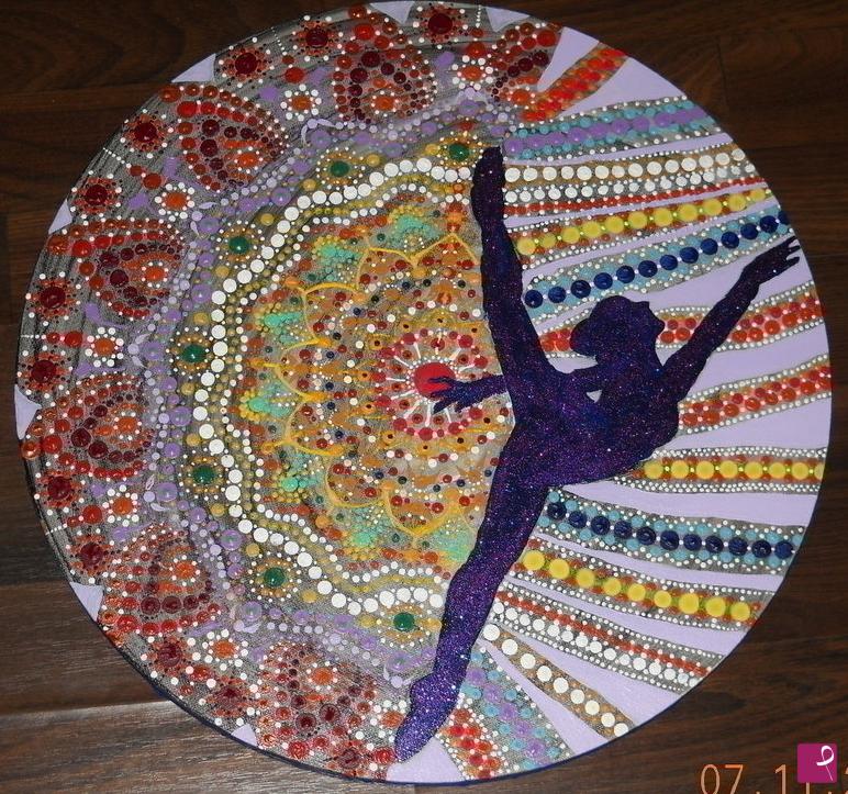 quadri in vendita online - BALLERINA SU MANDALA