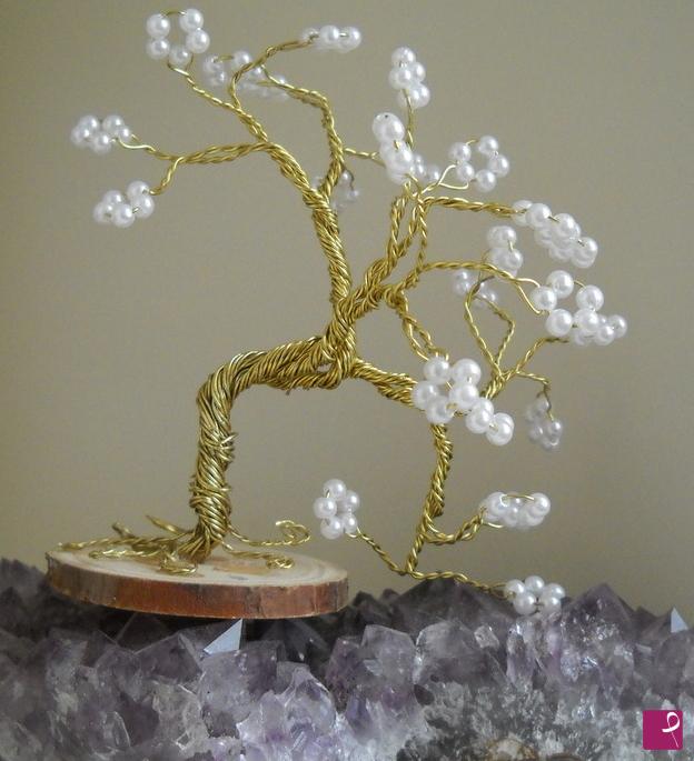 quadri in vendita online - bonsai con perline  bianche 